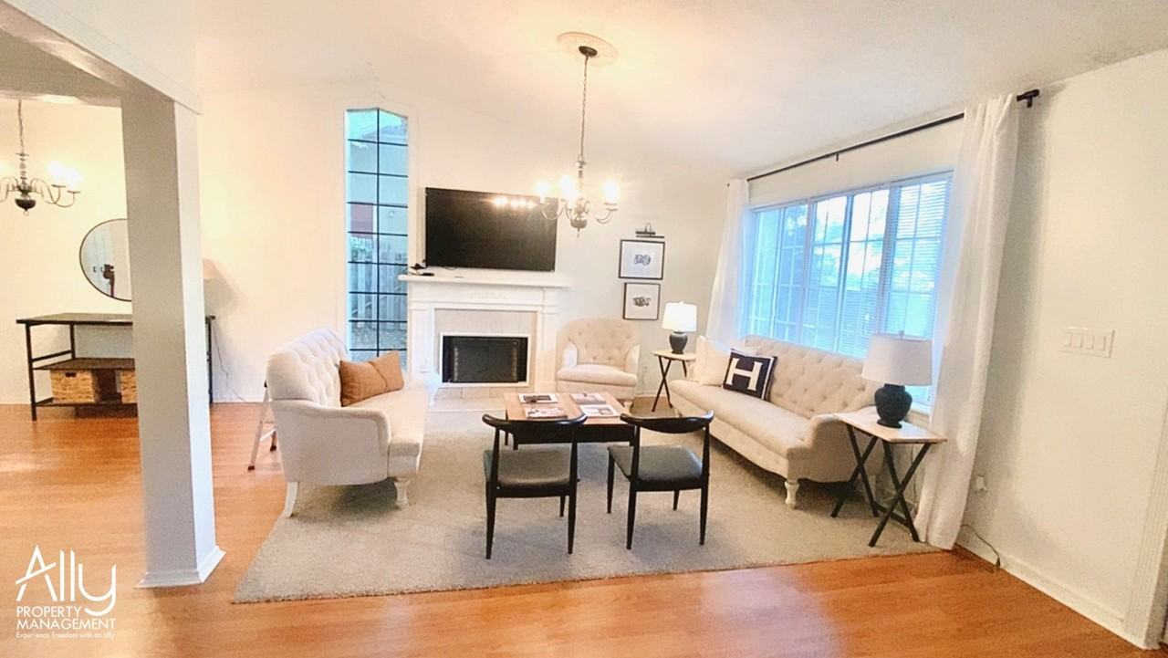 512 Woodmont Dr #1 - Photo 5 of 22