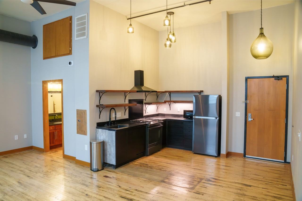 1017 South 2nd Street202 - Photo 5 of 16