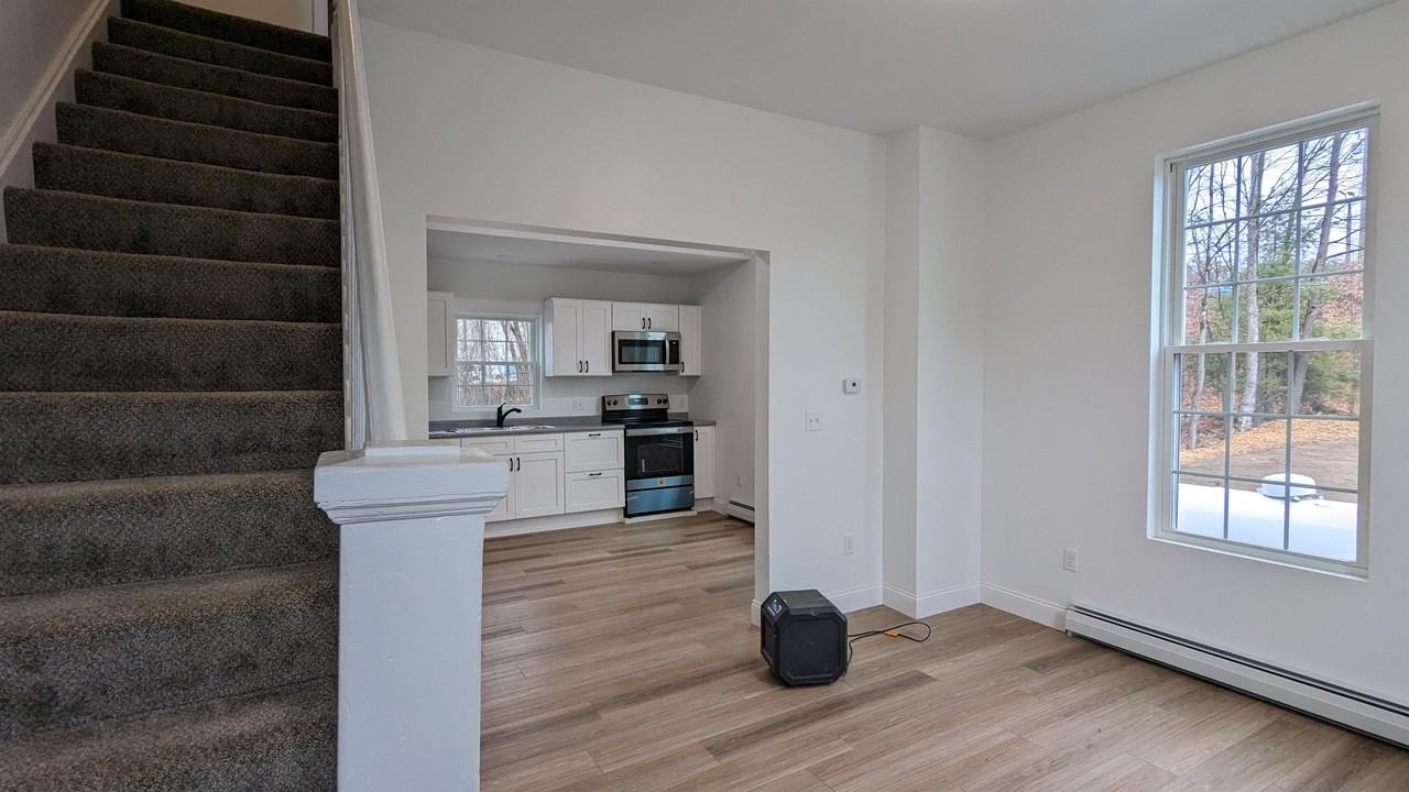 22 Wallace Ct #2 - Photo 2 of 15