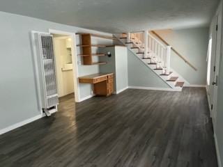 605 Van Buren St #1 - Photo 6 of 22