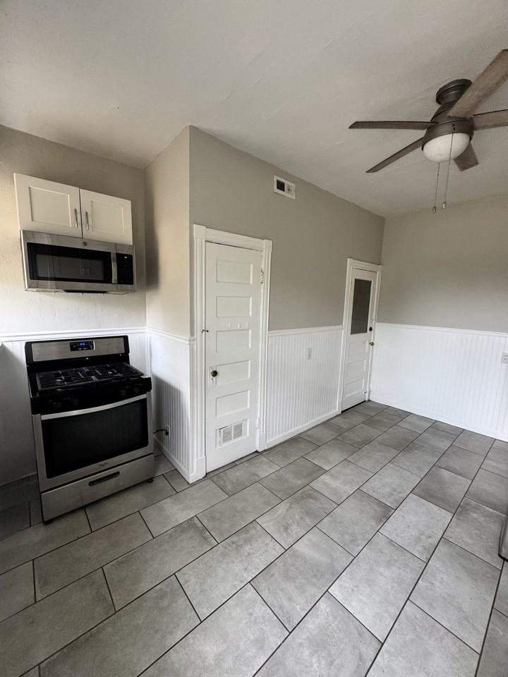 2334 Tower Grove Ave Apt 1e #1E - Photo 2 of 10