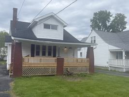 featured image of 20 Erskine Ave #2