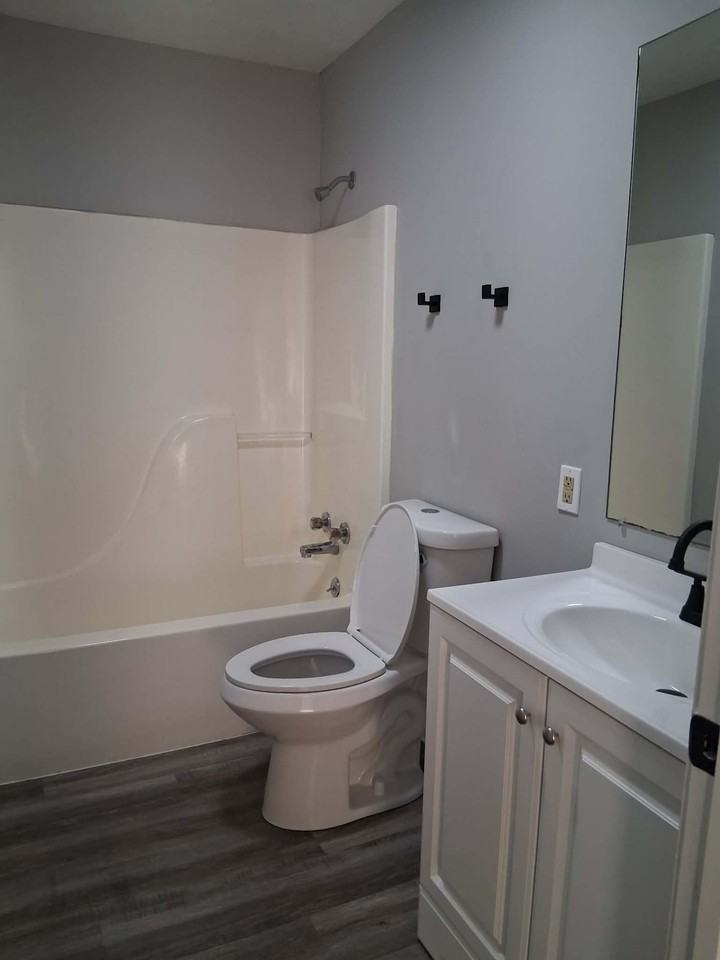 1262 Fairground Rd #1 - Photo 3 of 6