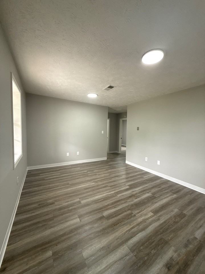 1262 Fairground Rd #1 - Photo 6 of 6