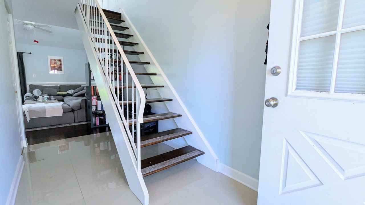319 W Doral Ct #1 - Photo 2 of 14