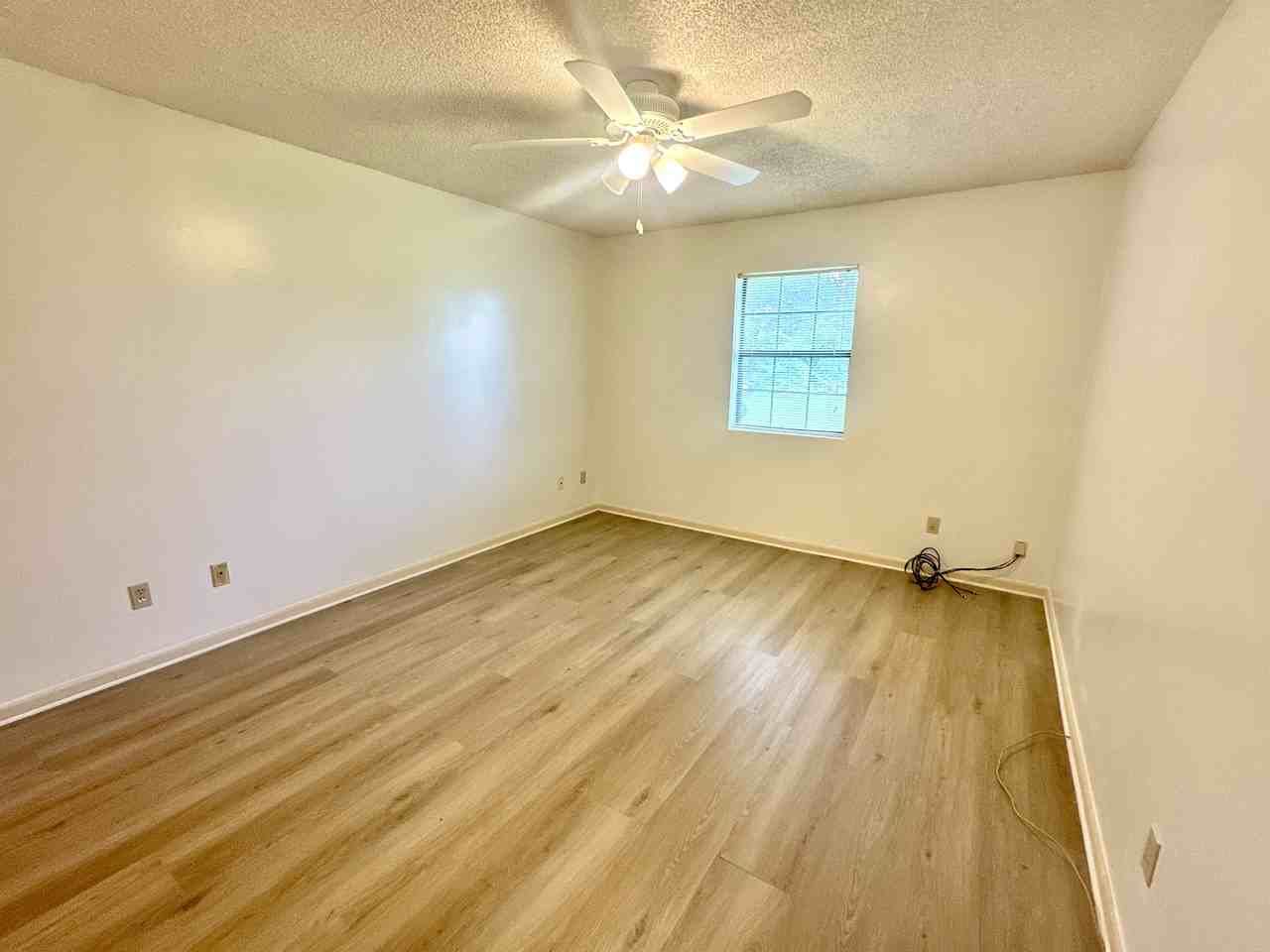 4022 Camellia Dr #1 - Photo 7 of 11