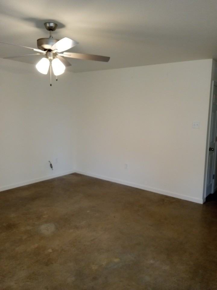8 Tupelo St #B - Photo 2 of 25