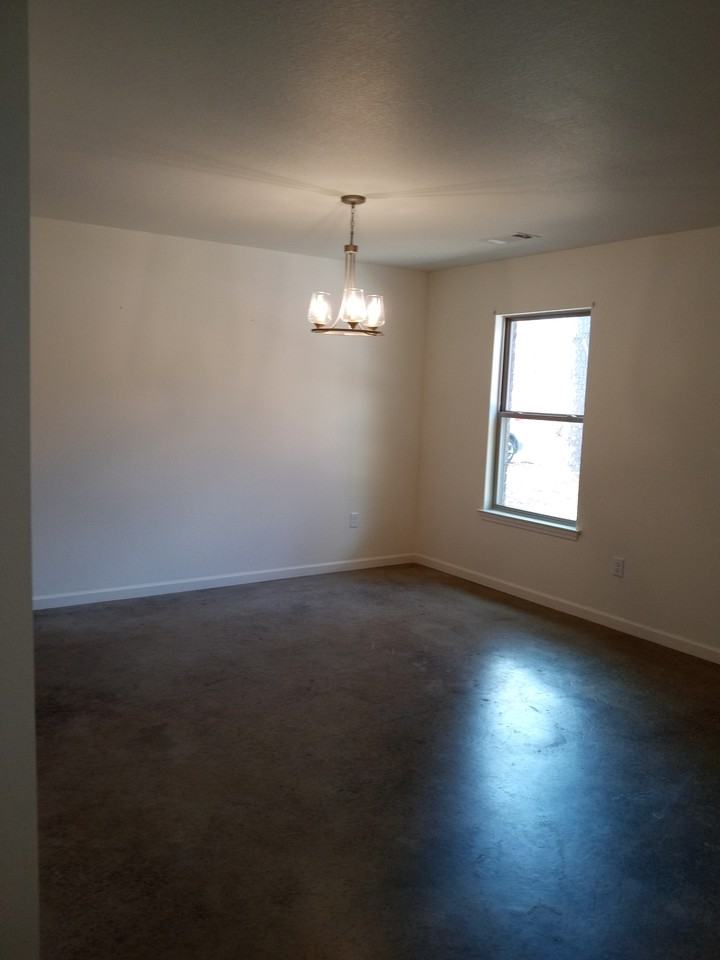 8 Tupelo St #B - Photo 5 of 25