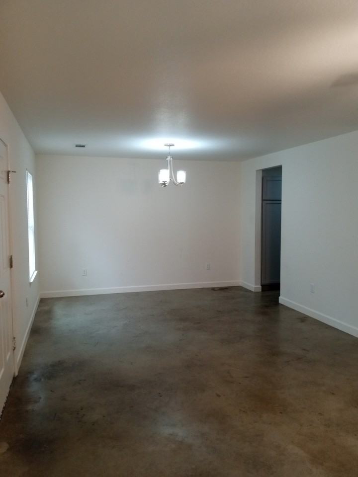 8 Tupelo St #A - Photo 3 of 26