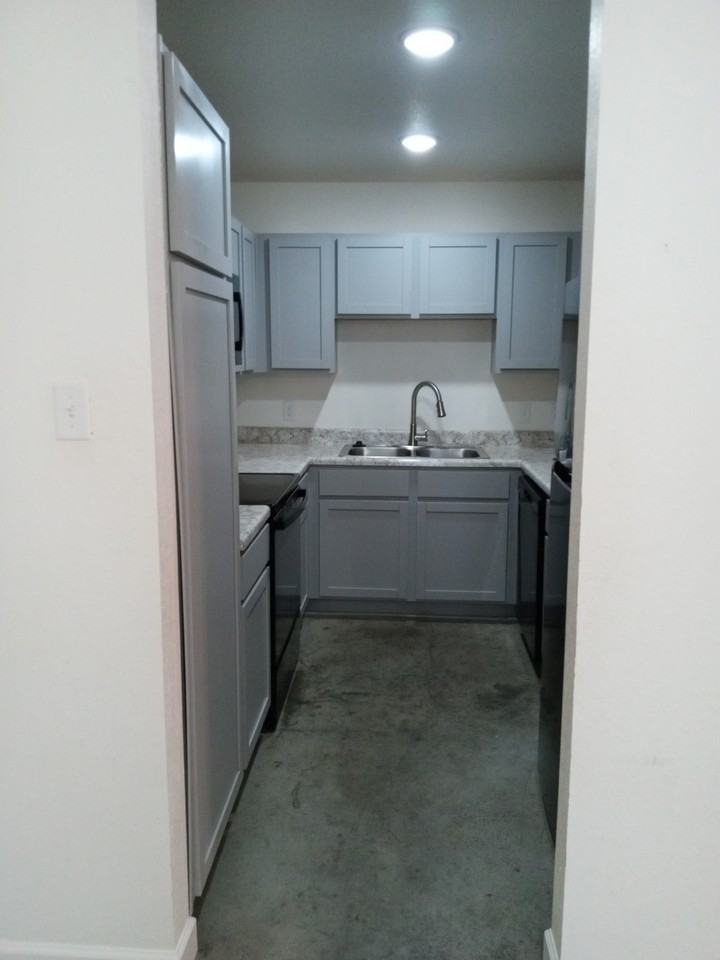 8 Tupelo St #A - Photo 4 of 26