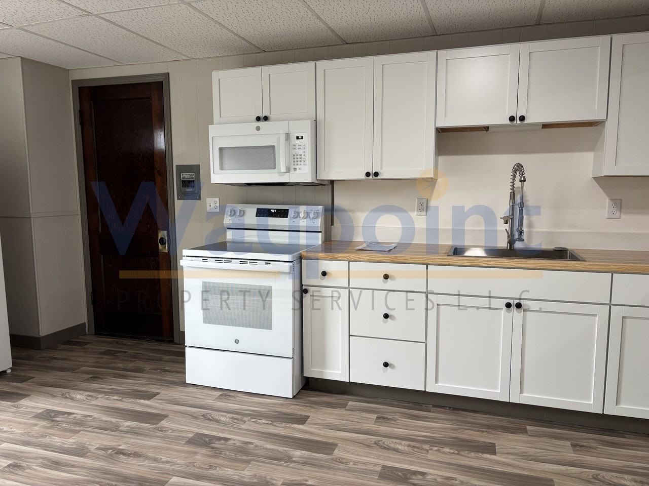 102 S Lafayette St #4 - Photo 3 of 14