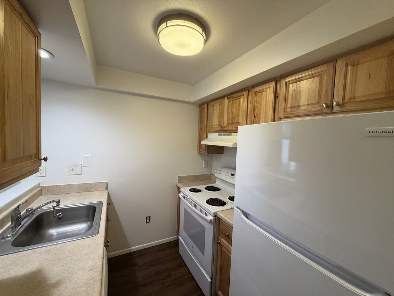 3414 South Grand BoulevardApt 102 #102 - Photo 2 of 12