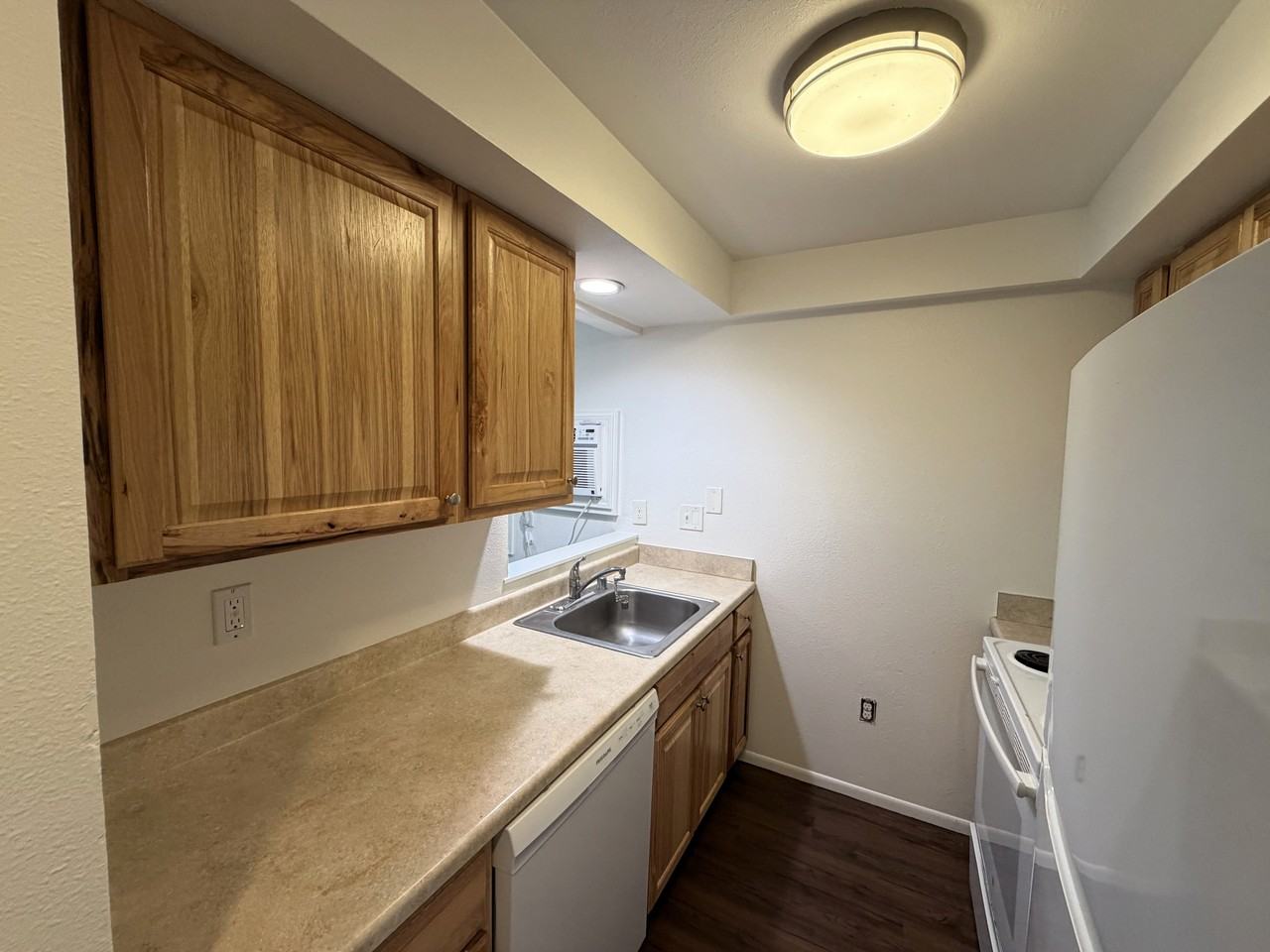 3414 South Grand BoulevardApt 102 #102 - Photo 3 of 12