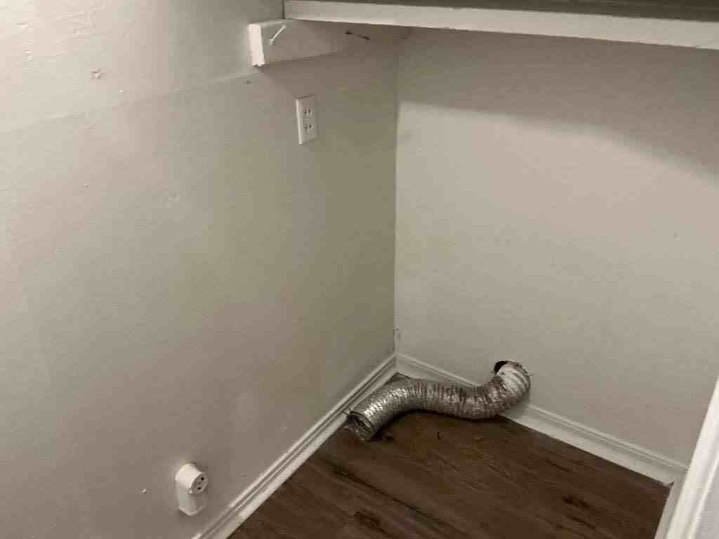 3434 Midlawn Ave #1 - Photo 7 of 27