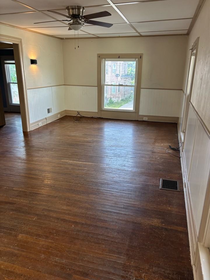 810 Boyd St #2 - Photo 4 of 12