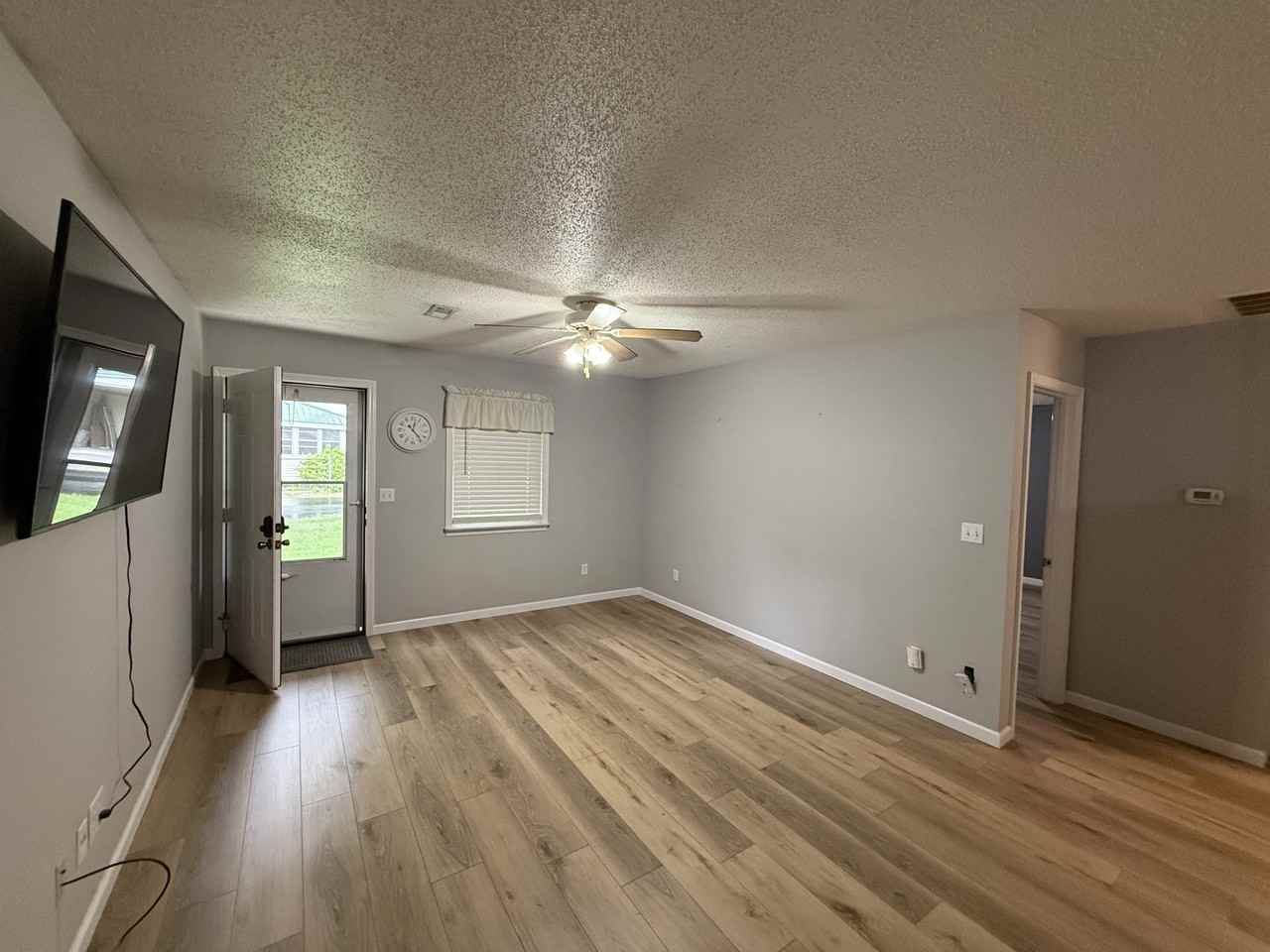 120 S Rose St #1 - Photo 6 of 20