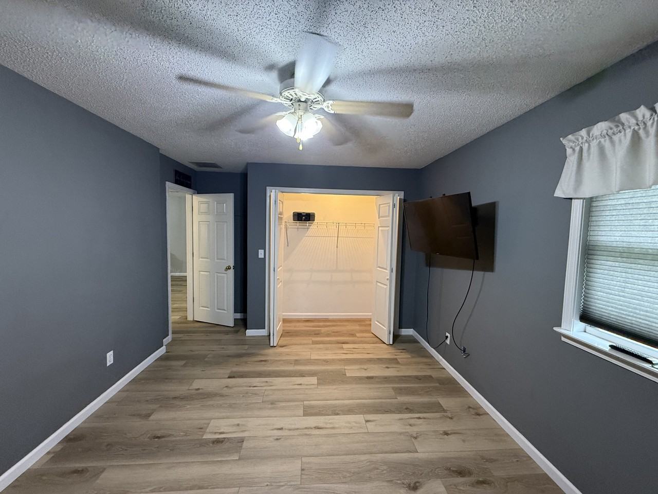 120 S Rose St #1 - Photo 7 of 20