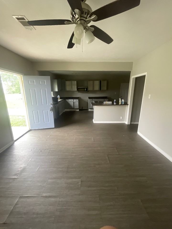 137 Sivley Ave #1 - Photo 6 of 19