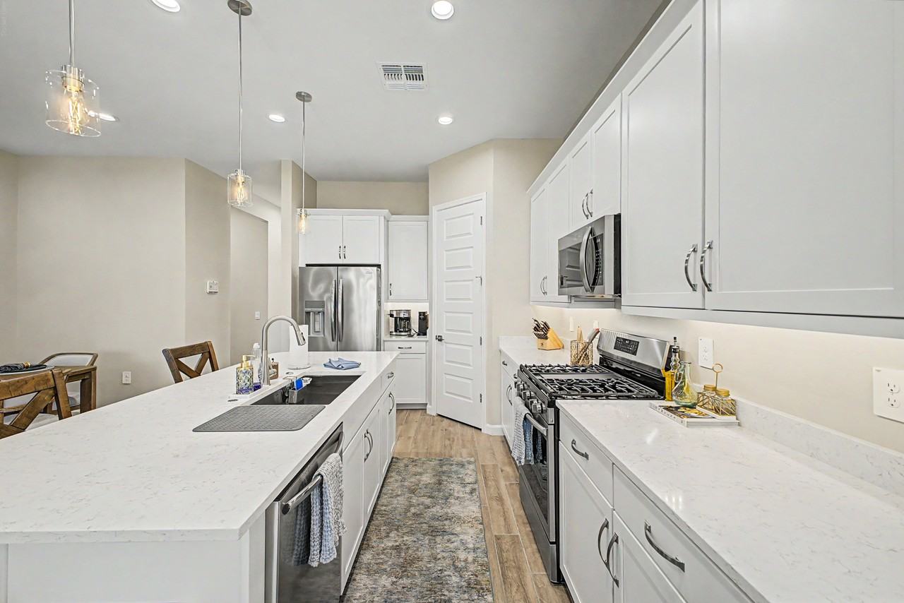 21181 N 104th Ln #1 - Photo 7 of 26