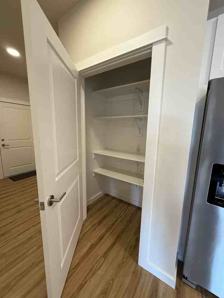 2222C Willow DriveApt 53 #1 - Photo 5 of 26