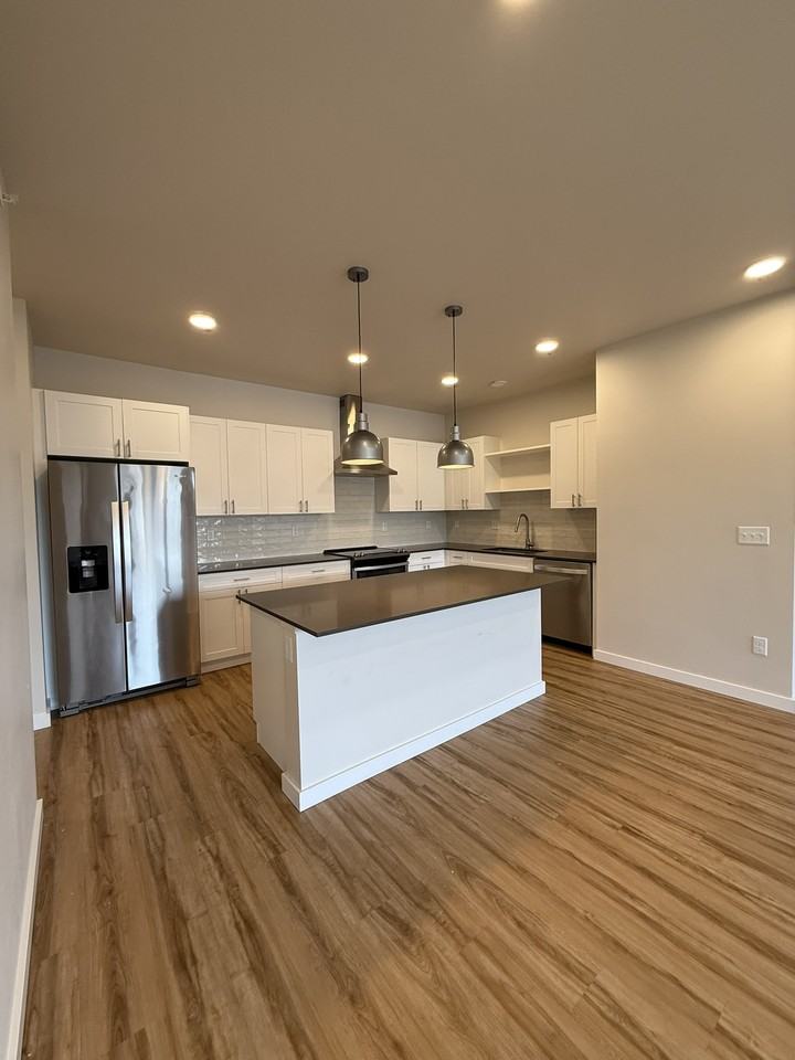 2222C Willow DriveApt 53 #1 - Photo 7 of 26