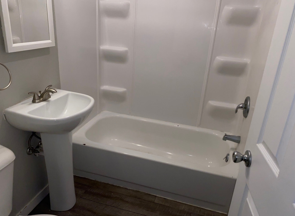 541 Putnam St #1 - Photo 7 of 12
