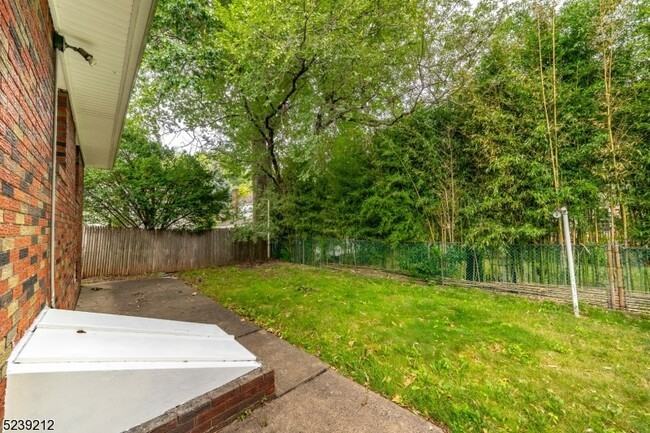 11 Princeton RoadLINDEN #11PR - Photo 5 of 24