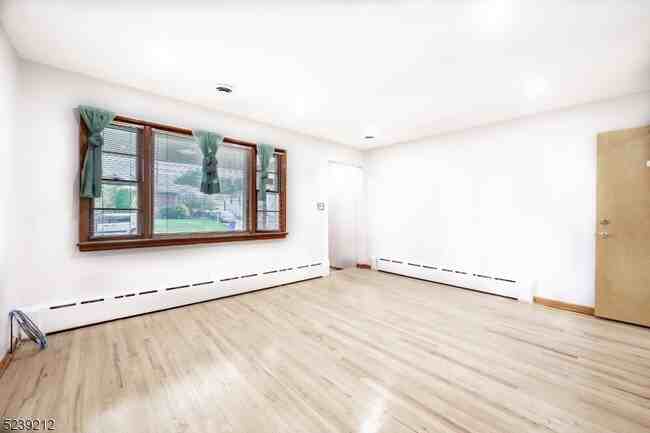 11 Princeton RoadLINDEN #11PR - Photo 6 of 24