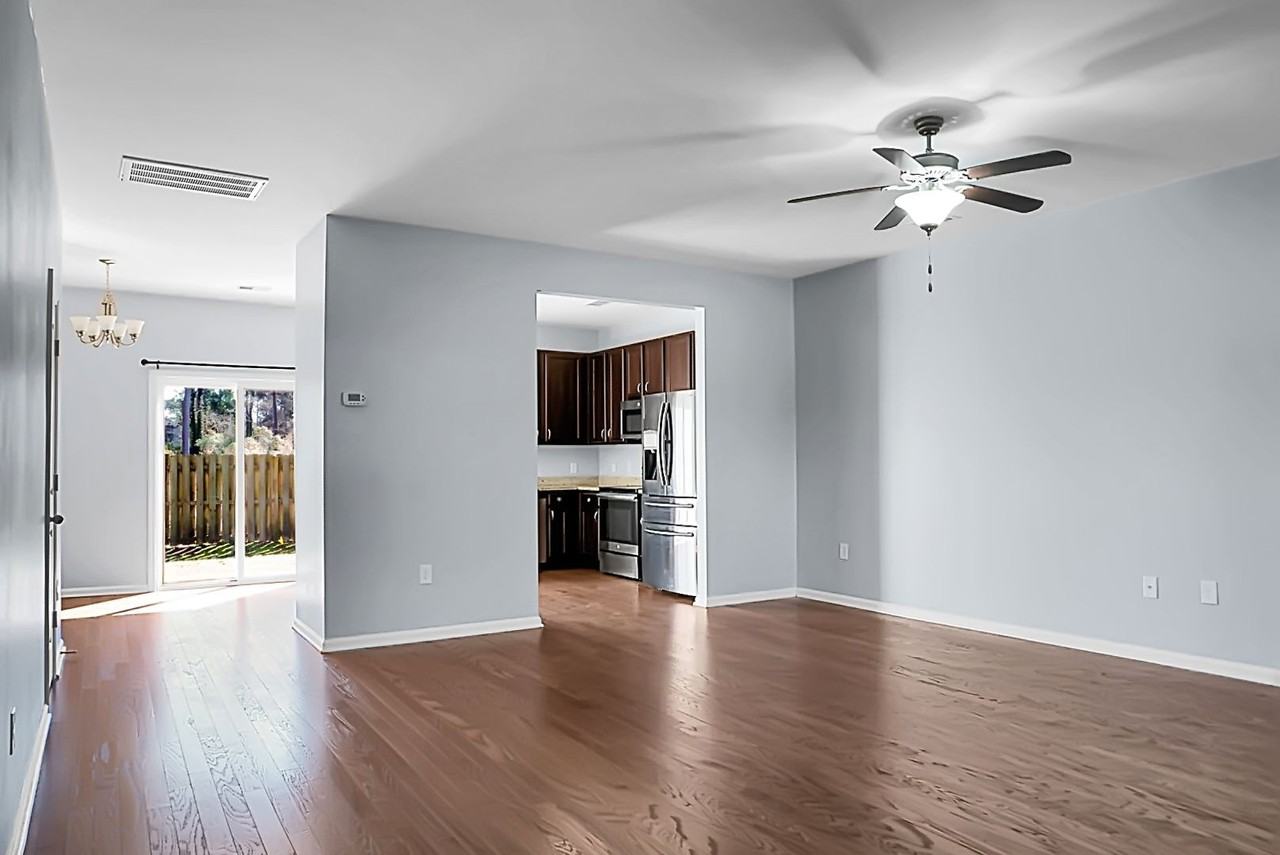 9155 Parlor Dr #1 - Photo 5 of 19