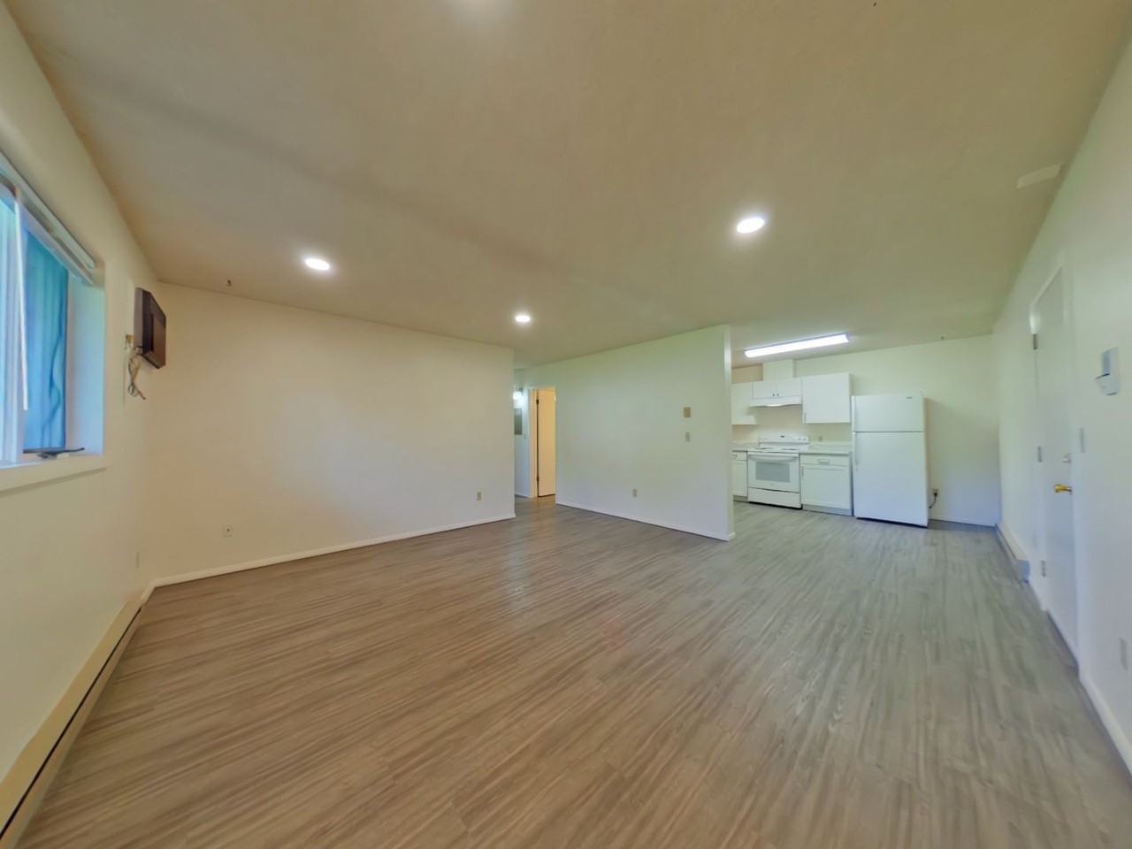 811 W Villard St #56 - Photo 3 of 12