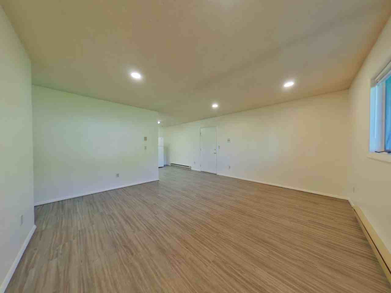 811 W Villard St #56 - Photo 4 of 12