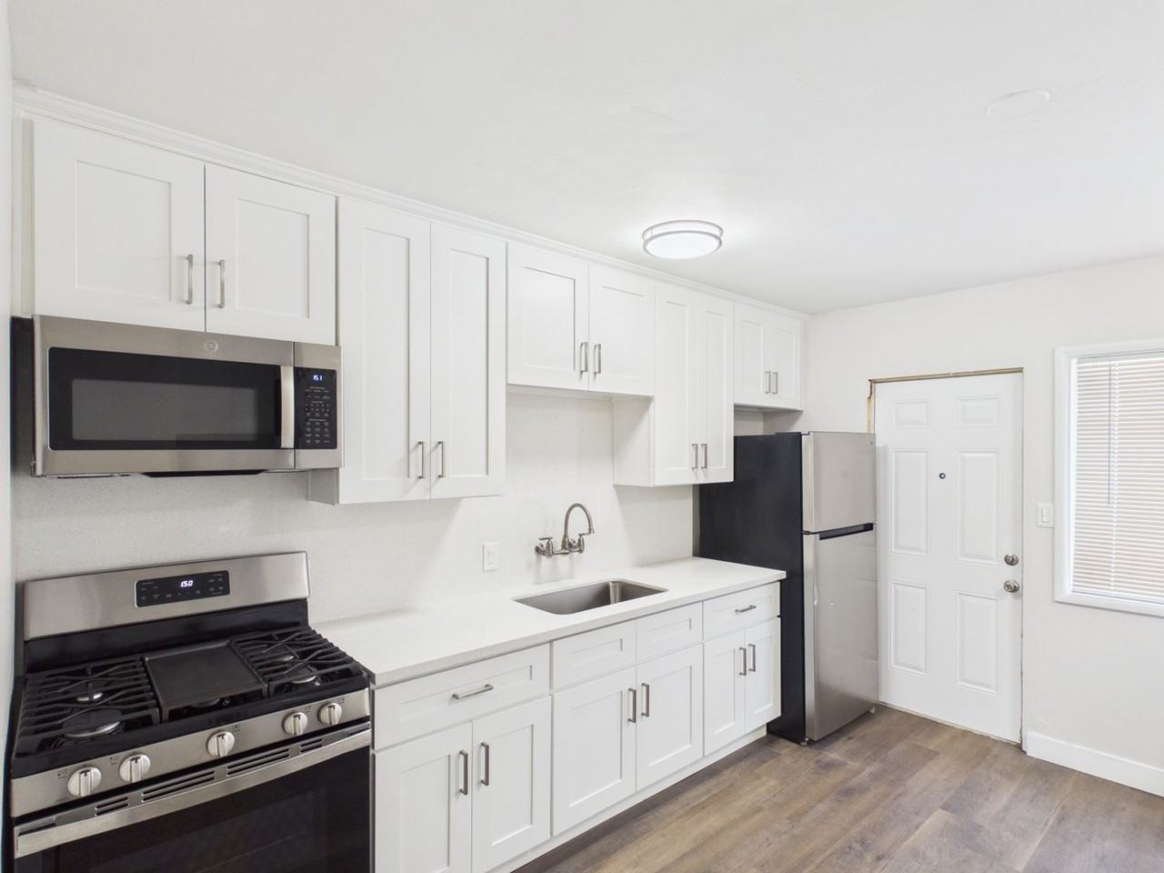 Iroquois Avenue - Photo 3 of 36
