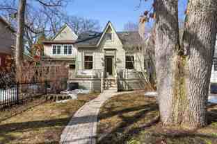 202 Silver Birch Avenue - Photo 1 of 1
