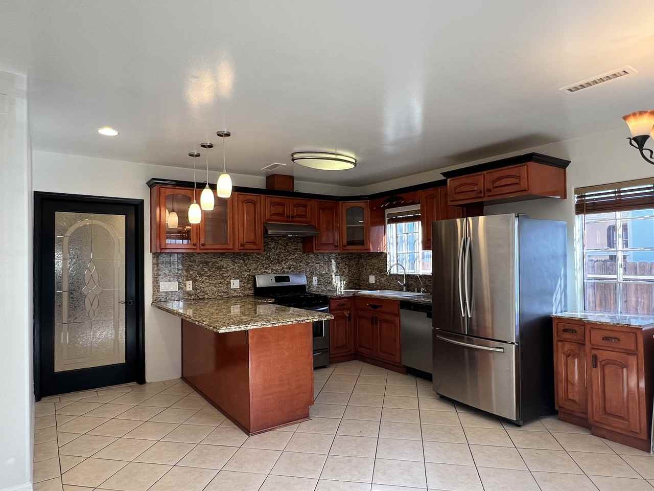 2330 S Mansfield Ave #1 - Photo 6 of 25