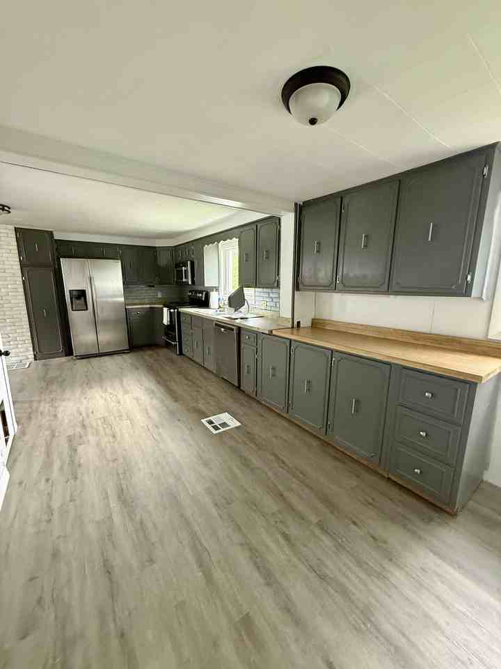 700 Kent St #1 - Photo 5 of 13