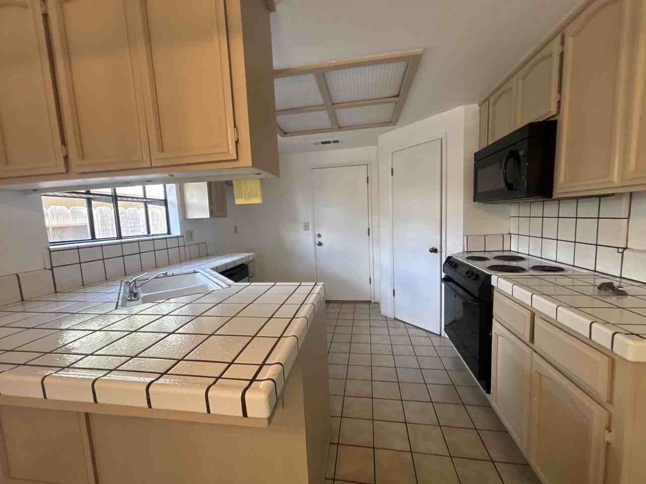 5208 Maximillian Dr #1 - Photo 5 of 18