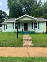 featured image of 3514 8th St