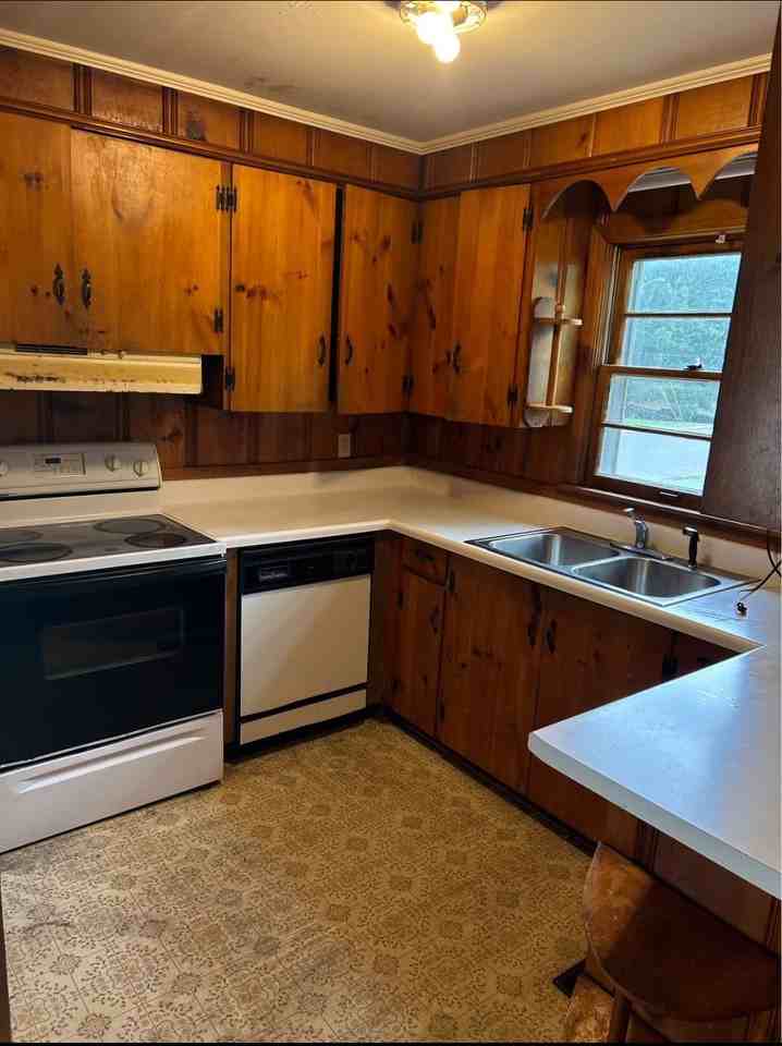 2303 Rasberry St #1 - Photo 2 of 6