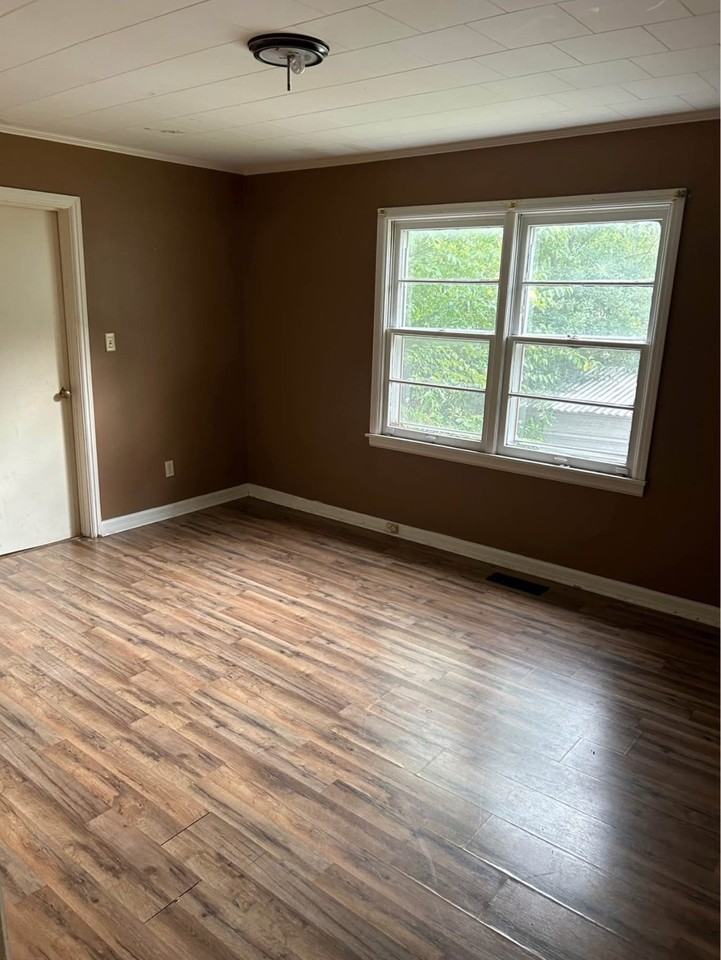 2303 Rasberry St #1 - Photo 4 of 6
