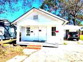 featured image of 1002 Louisiana Ave #1