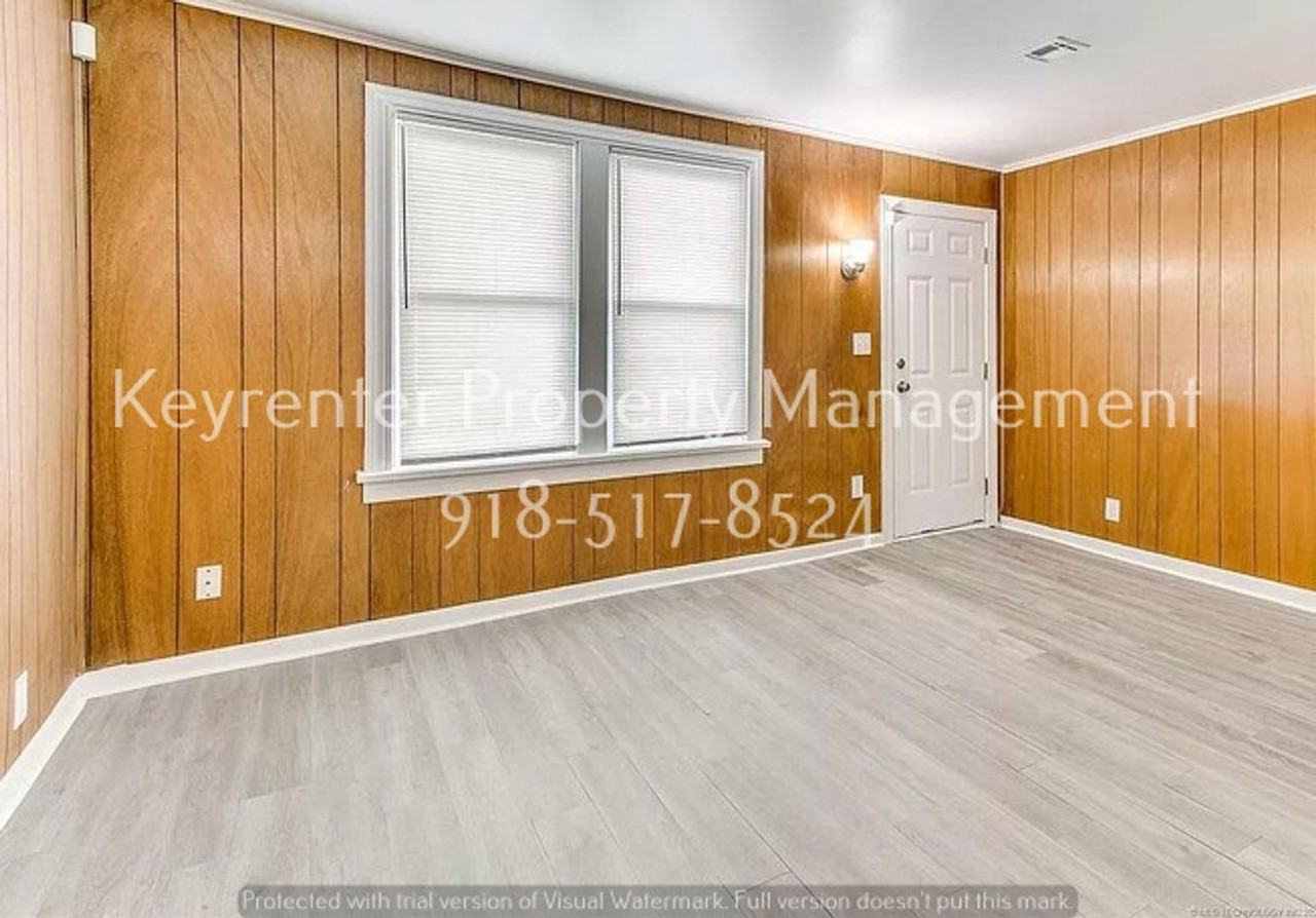 224 E Zion Pl - Photo 2 of 16