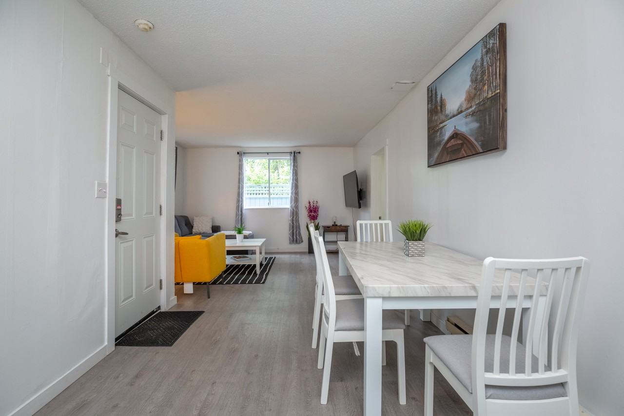 11682 224 St #302 - Photo 4 of 27