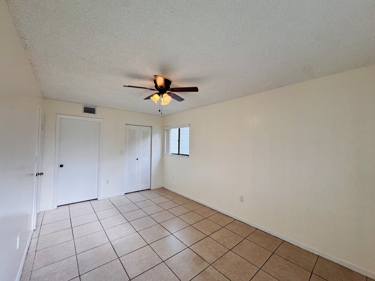 20681 Ne 4th Pl #105 - Photo 7 of 26
