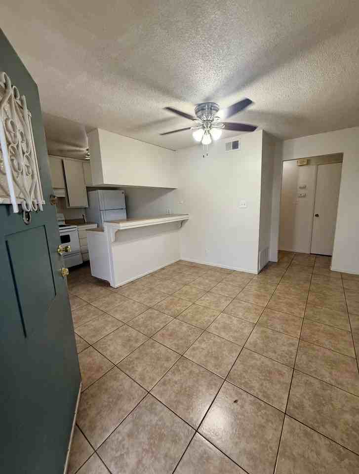 4479 La Cresta Way #1 - Photo 4 of 15