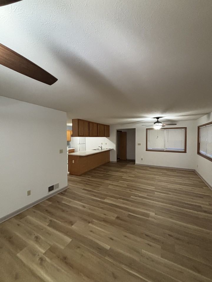 7302 Shillington Dr #7302ULW - Photo 3 of 10
