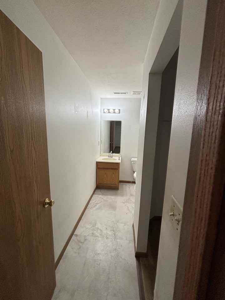 7302 Shillington Dr #7302ULW - Photo 7 of 10