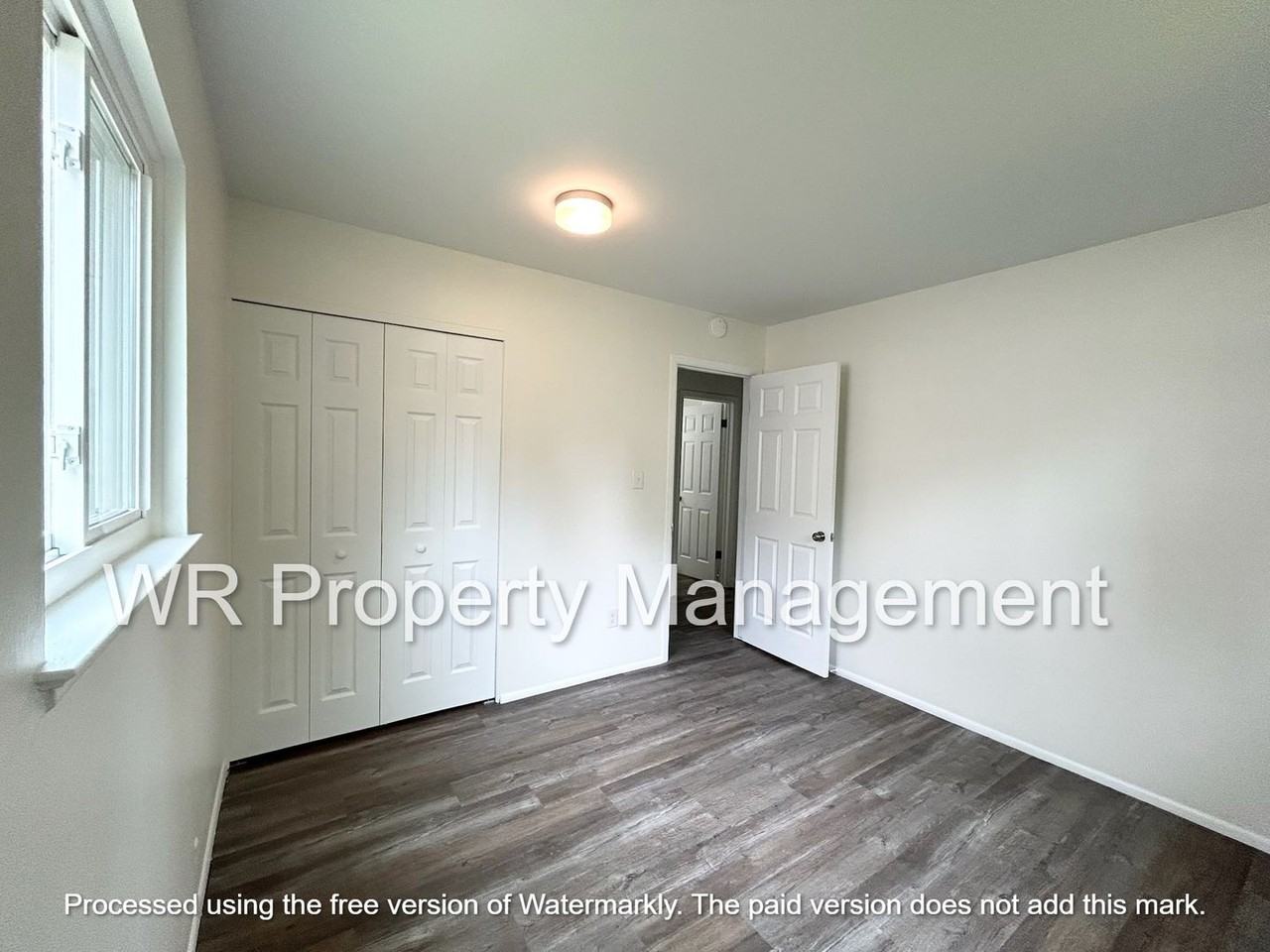 7076 Middlebury Dr - Photo 4 of 11