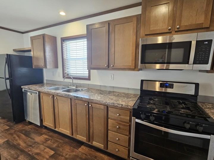 36 Meggan Dr #38 - Photo 5 of 26