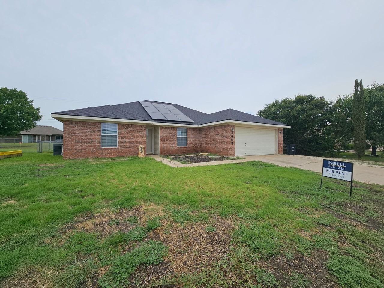 4609 Telluride Dr - Photo 2 of 25