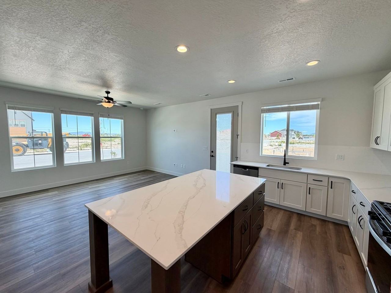 2720 2720 W 2775 N, #148 - Photo 5 of 20